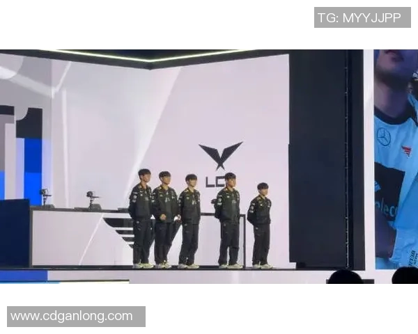 esports数据电竞比分全球挑战赛TES逆袭之旅全景回顾与精彩瞬间解析